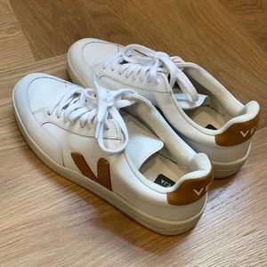 Veja Sneakers